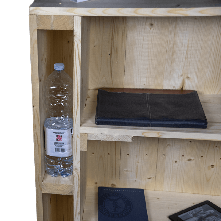 Bookshelf pallet