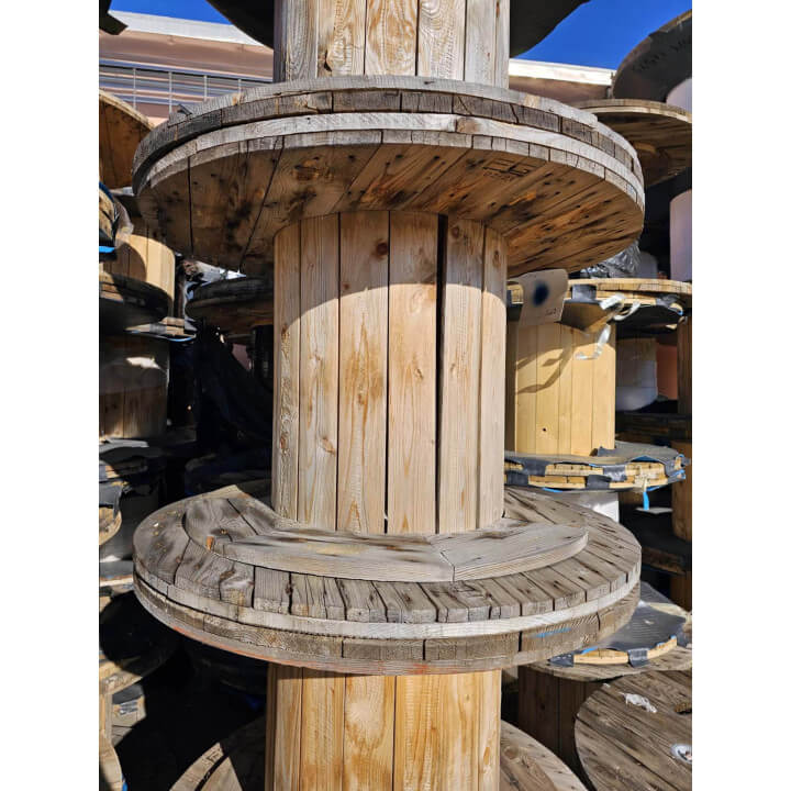 Bobina in legno usate - 100 cm impilate